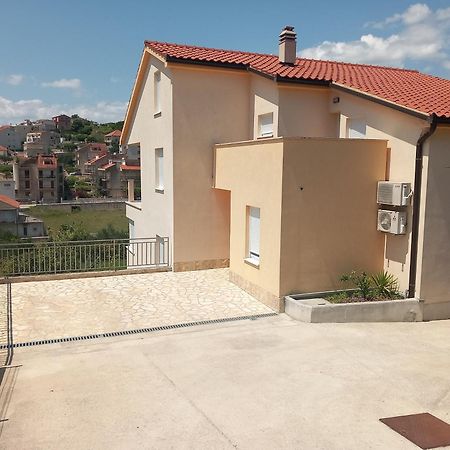 דירות פודסטראנה Magi House With Pool מראה חיצוני תמונה
